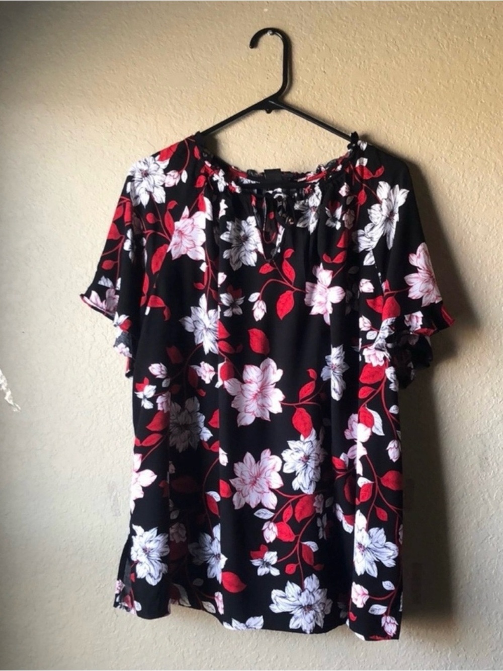 Liz Claiborne Blouse Women’s Short Sleeve Black Red Floral Blouse Shirt Top 1X